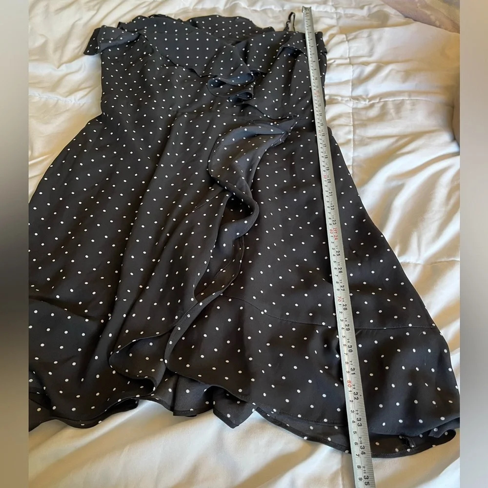 Banana Republic Polka Dot mini  ruffle dress black & white size 6 festival party - Picture 10 of 11